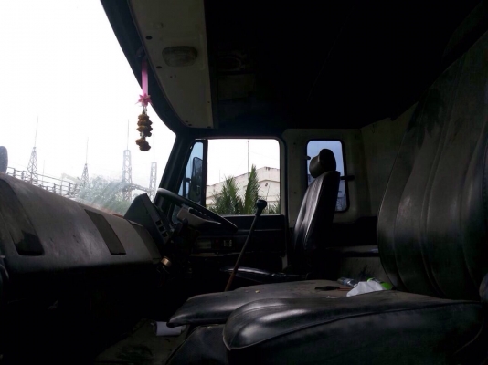 ขายรถบรรทุก 12 ล้อติดเครน HINO ใส่หัวเก๋งอีซูซุ คัสซี FN2888 เครื่อง EP100 285 แรงม้า ติดเครน 3 ตันหัวขยุ้ม ราคา 850000