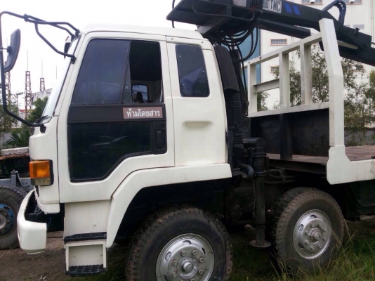 ขายรถบรรทุก 12 ล้อติดเครน HINO ใส่หัวเก๋งอีซูซุ คัสซี FN2888 เครื่อง EP100 285 แรงม้า ติดเครน 3 ตันหัวขยุ้ม ราคา 850000