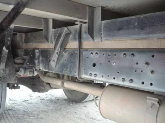 ขาย ISUZU 6 ล้อ NPR71PY52 130 แรง ปี 47 ยาว 5 เมตร ตู้ 10 บาน รถห้าง ด่วน!