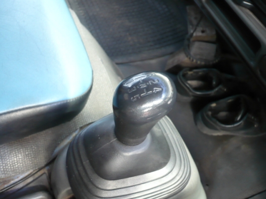 ขาย ISUZU 6 ล้อ NPR71PY52 130 แรง ปี 47 ยาว 5 เมตร ตู้ 10 บาน รถห้าง ด่วน!