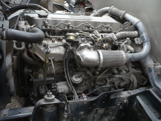 ขาย ISUZU 6 ล้อ NPR71PY52 130 แรง ปี 47 ยาว 5 เมตร ตู้ 10 บาน รถห้าง ด่วน!