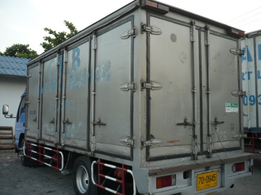 ขาย ISUZU 6 ล้อ NPR71PY52 130 แรง ปี 47 ยาว 5 เมตร ตู้ 10 บาน รถห้าง ด่วน!