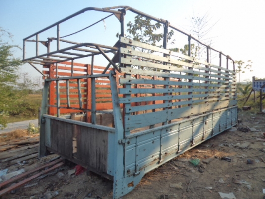 ขายกะบะรถ6ล้อถอดลงจากร็อกกี้ช่วงยาว6.เมตร