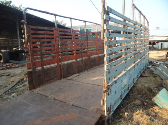 ขายกะบะรถ6ล้อถอดลงจากร็อกกี้ช่วงยาว6.เมตร