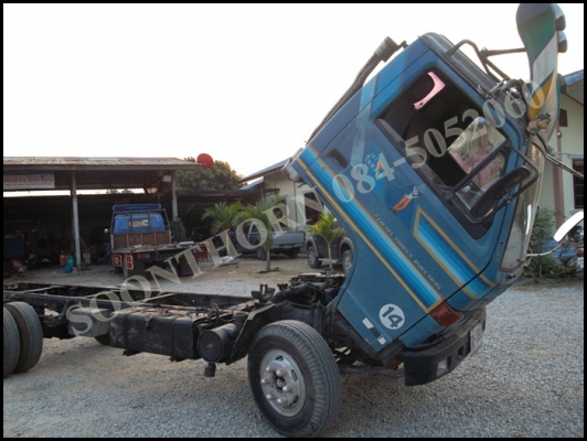 ขายด่วน รถบรรทุก 6 ล้อ ISUZU NPR 115 แรง รถห้างแท้ หัวคัซซี  สภาพเดิมๆ พร้อมใช้งาน ราคาสุดคุ้ม