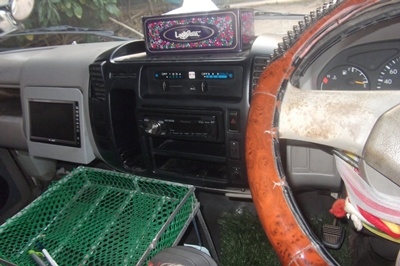 ฝากขาย รถ HINO   6 ล้อ กะบะแสตนเลส ขอขอบคุณพี่เสือและทีมงาน TRuCK2HANDและคุณ ธนบดิน หจก.การน้ำเเข็งท่าตะโก