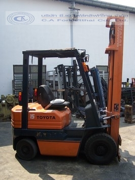 ขายรถ โฟล์คลิฟท์ TOYOTA รุ่น 5-FG15 ขายรถ โฟล์คลิฟท์ TOYOTA รุ่น 5-FG15