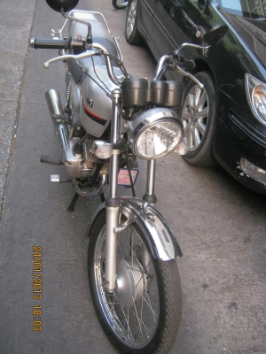 เปิดจองก่อน ได้ก่อน ขายรถจีทีโอ125 ปี49 สีเทาสภาพสวยมีตะแกรงหลังใหญ่ มีเล่มมีชุดโอนภาษีไม่ขาด