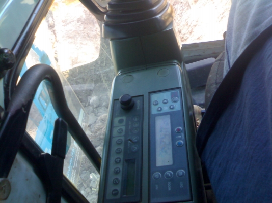 แ็็ม็คโค KOBELCO SK 135 SR รถสวย