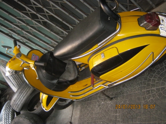 เวสป้าสปริ้นสีเหลือง ทะเบียนเล่มชุดโอนมีครบ