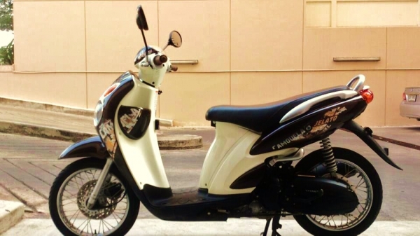 (หัวฉีด) Jelato รถ 1 เดือนครึ่ง ราคาุถูก ต่อรองได้