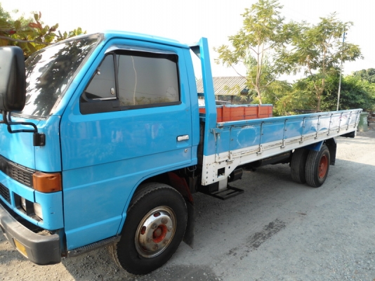 ขายรถ 6ล้อยาว 5เมตร ยี่ห้อ Isuzu, สีฟ้า-ขาว