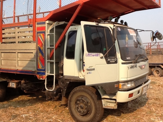 ขายด่วน สิบล้อ HINO 3M 240 แรงม้า ดั้มเดิมๆ สวยมาก