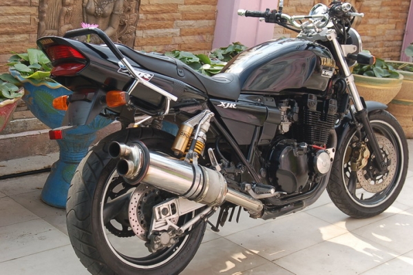 XJR400 ปี2000 Black Edition บวกงานเคฟล่า ท่อสูตร สวยๆๆ