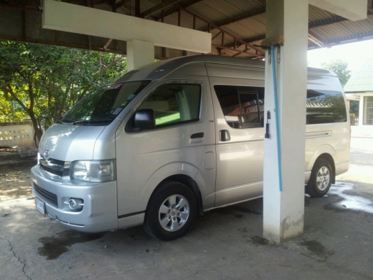 ขายรถตู้ โตโยต้า คอมมิวเตอร์ (TOYOTA COMMUTER) ปี48 (2005) เบาะ4แถว