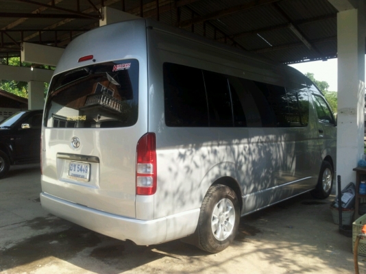 ขายรถตู้ โตโยต้า คอมมิวเตอร์ (TOYOTA COMMUTER) ปี48 (2005) เบาะ4แถว