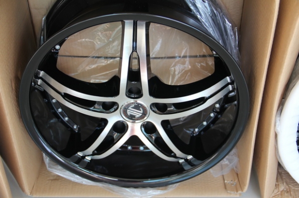 ฝากด้วยคับ ล้อขอบ18&quot; ของใหม่ 5/120 กว้าง7.5 ออฟ 40 ราคาโดนใจ