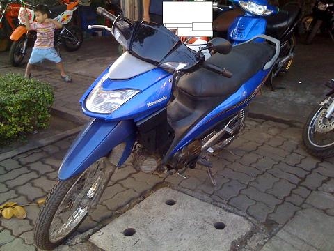 zx 130 เครื่องดี สตาร์ทมือมีเล่มโอนได้ครับสภาพตามรูป 9,500