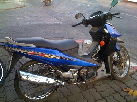 zx 130 เครื่องดี สตาร์ทมือมีเล่มโอนได้ครับสภาพตามรูป 9,500