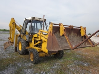 รถหน้าตักหลังขุดมือสอง Backhoe นำเข้าจากญี่ปุ่น