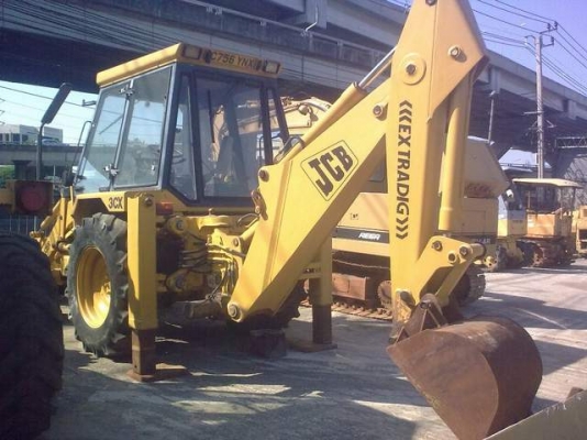 รถหน้าตักหลังขุดมือสอง Backhoe นำเข้าจากญี่ปุ่น