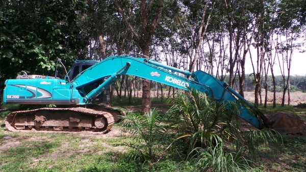 KOBELCO  YN11  มีเอกสารจากห้าง  เข้ากูเกิลชมสินค้าได้ที่เพจ TRUCK  TAKE  HOME จ๊ะ