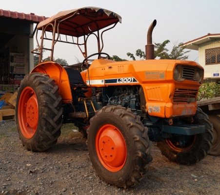 ขายรถไถ KUBOTA L3001 ระบบ 4 WD เครื่องแน่น แรงดี พร้อมใช้