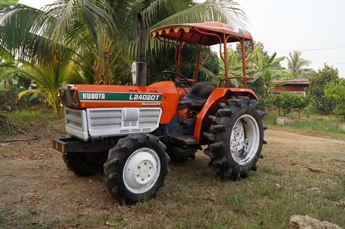 ขายรถไถ KUBOTA L2402 DT ระบบ 4 WD สภาพเดิม ๆ พร้อมใช้