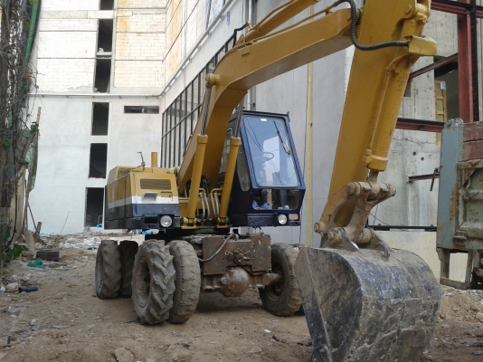 ขาย KOMATSU PW 100 เอกสารอินวอยน์ทำงานที่ตึกคอมอุดรธานี