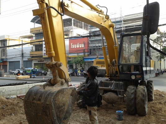 ขาย KOMATSU PW 100 เอกสารอินวอยน์ทำงานที่ตึกคอมอุดรธานี ขาย KOMATSU PW 100 เอกสารอินวอยน์ทำงานที่ตึกคอมอุดรธานี