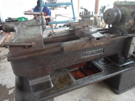 เครื่องกลึง 5 ฟุต  ญี่ปุ่น  เกียร์บล็อก    50,000