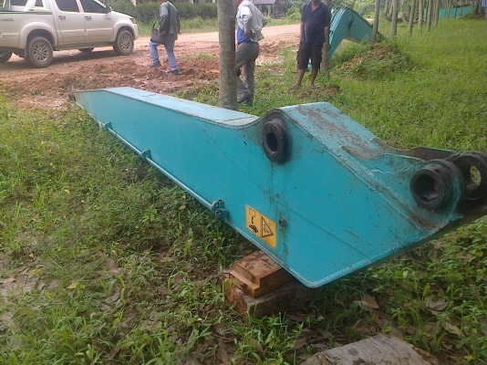 ขาย...บูมยาว+ชุดบุ้งกี้+กระบอกบุ้งกี้ แมคโฮ200เป็นบูมนอกใชัในไทยแล้ว ไส่กันได้หลายรุ๋น