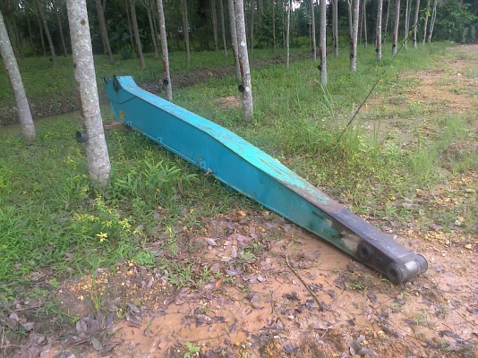 ขาย...บูมยาว+ชุดบุ้งกี้+กระบอกบุ้งกี้ แมคโฮ200เป็นบูมนอกใชัในไทยแล้ว ไส่กันได้หลายรุ๋น