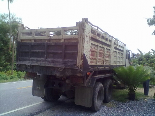 10ล้อดั้มHIN0 FM176 เครื่อง195แรงHO7D วางเก๋งหัวนอกโปรเฟีย รถสวยจัง.... 10ล้อดั้มHIN0 FM176 เครื่อง195แรงHO7D วางเก๋งหัวนอกโปรเฟีย รถสวยจัง....