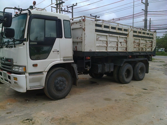 10ล้อดั้มHIN0 FM176 เครื่อง195แรงHO7D วางเก๋งหัวนอกโปรเฟีย รถสวยจัง.... 10ล้อดั้มHIN0 FM176 เครื่อง195แรงHO7D วางเก๋งหัวนอกโปรเฟีย รถสวยจัง....