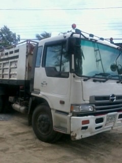 10ล้อดั้มHIN0 FM176 เครื่อง195แรงHO7D วางเก๋งหัวนอกโปรเฟีย รถสวยจัง.... 10ล้อดั้มHIN0 FM176 เครื่อง195แรงHO7D วางเก๋งหัวนอกโปรเฟีย รถสวยจัง....