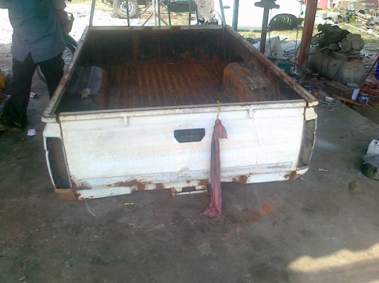 ขายคัสซีบิ๊กเอ็ม19000บาท คัสซีสวยมากๆน่าเสียดายก่อนจะชั่งกิโลขาย มีหัวเก๋งและกระบะแยกขาย2ชิ้นราคา18000บาท เผื่อใครเอาไปทำที่ปลูกผักปลอดสารพิษไว้ทาน สภาพตามรูปให้ครบตามรูป(กระบะไมตี้ขาย4000)