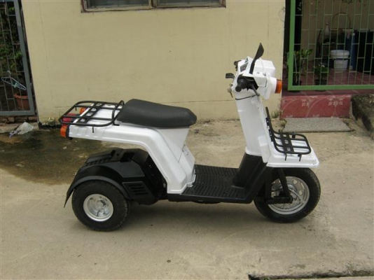 รถป๊อบสามล้อ Honda Gyro x เดิมๆ ถูกๆ สีขาว