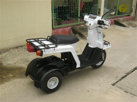 รถป๊อบสามล้อ Honda Gyro x เดิมๆ ถูกๆ สีขาว