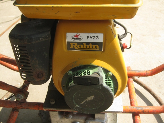 ขายเครื่องขัดมันคอนกรีต ROBIN EY23 พร้อมใช้งาน