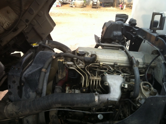 6 ล้อ HINO FC  ตู้ 3บาน