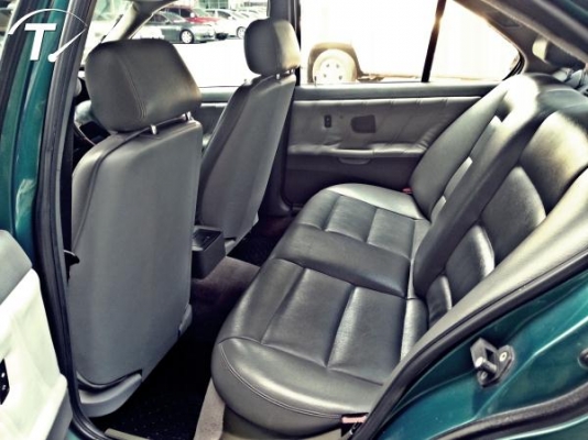 ฟรีดาวน์ BMW 318 iA (4Dr) ปี 1995 โฉมนกแก้ว ติดแก๊ส LPG หัวฉีดถังโดนัท สภาพสวย พร้อมใช้งาน