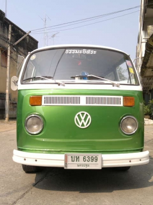 รถตู้โฟล์คแตงโม สีเขียว-ขาว