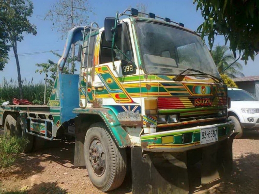 ขายรถสิบล้อเทนเลอร์ ISUZU  ROKCY  175  2เพลา  ช่วงล่างใหญ่ของจัมโบ้รถสวยพร้อมย้าย