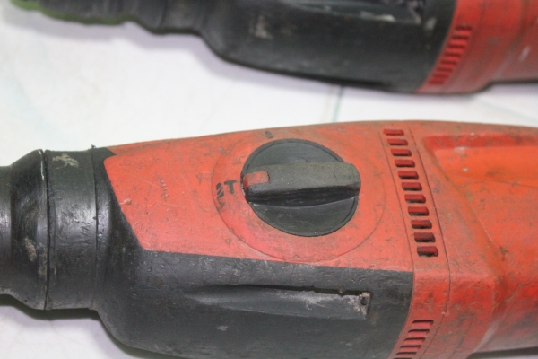 สว่านเจาะกระแทกโรตารี่คุณภาพสูงของ ฮิลติ รุ่น TE2 สภาพพร้อมใช้งานครับ สว่านเจาะกระแทกโรตารี่คุณภาพสูงของ ฮิลติ รุ่น TE2 สภาพพร้อมใช้งานครับ