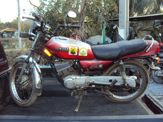 ขายยามาฮ่า รุ่น r x s 115 มีทะเบียน มีชุดโอน ภาษีเต็ม 56 เดิม สวยสนใจติดต่อสรกฤช 081-8478107
