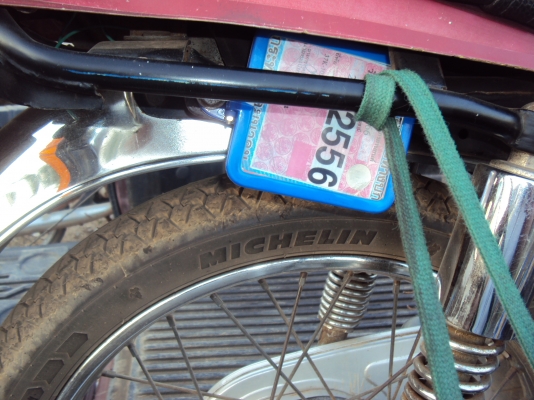 ขายยามาฮ่า รุ่น r x s 115 มีทะเบียน มีชุดโอน ภาษีเต็ม 56 เดิม สวยสนใจติดต่อสรกฤช 081-8478107