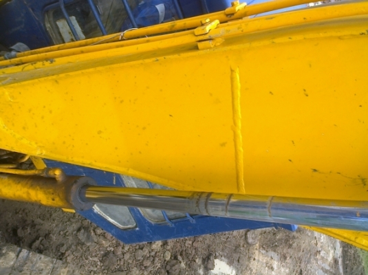 KOBELCO K035 SK-100 รถบอดี้สวยสภาพดีมากๆเครื่องเดิมปั๊มพ์เดิมไม่มีโหลดเลยทำงานเร็ว ภายในเก๋งแอร์เย็น บูมอาร์มไม่มีปะ เอวแน่นดี ช่วงล่างดีมากพร้อมทำงานได้เลยครับ เอกสารสัญญาซื้อขาย ราคาต่อรองได้ครับ