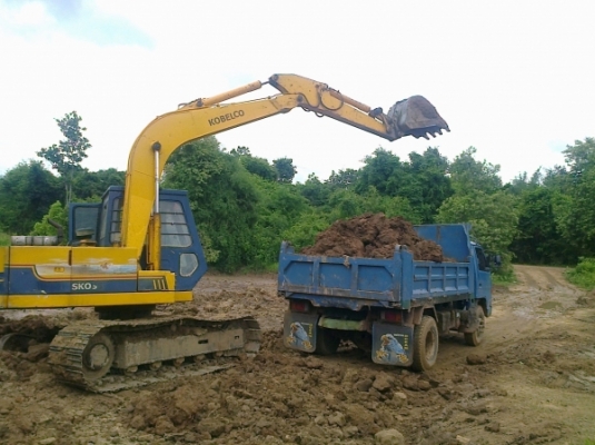 KOBELCO K035 SK-100 รถบอดี้สวยสภาพดีมากๆเครื่องเดิมปั๊มพ์เดิมไม่มีโหลดเลยทำงานเร็ว ภายในเก๋งแอร์เย็น บูมอาร์มไม่มีปะ เอวแน่นดี ช่วงล่างดีมากพร้อมทำงานได้เลยครับ เอกสารสัญญาซื้อขาย ราคาต่อรองได้ครับ