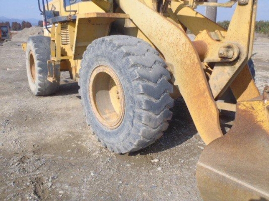 รถตักสภาพสวย KOMATSU WA200-1 Serial 30378 สต็อคใหม่จากญี่ปุ่น ถึงไทยเร็ว ๆ นี้ครับ ขายไม่แพงครับ